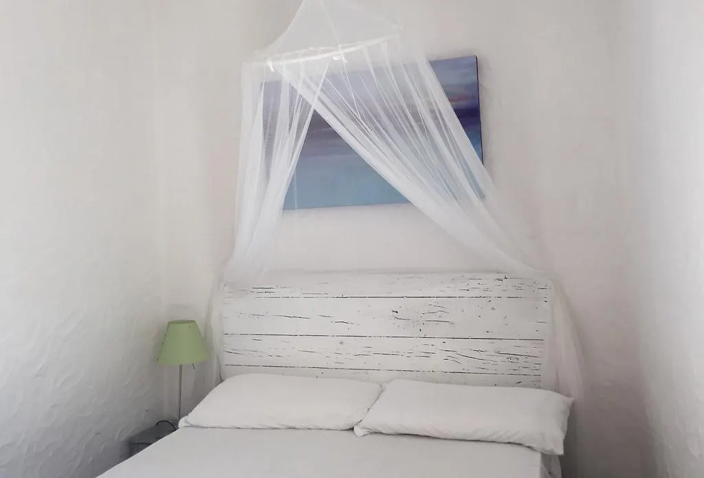 Boutique Art Villa Maria Olbia 0*,