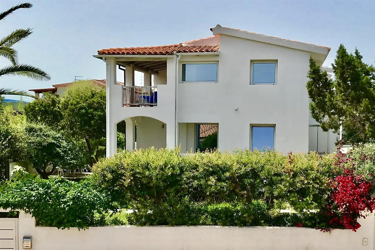 Boutique Art Villa Maria Olbia Casa vacanze